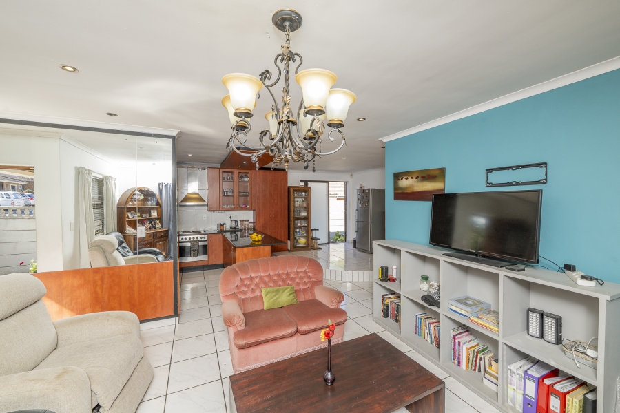 3 Bedroom Property for Sale in Protea Heights Western Cape
